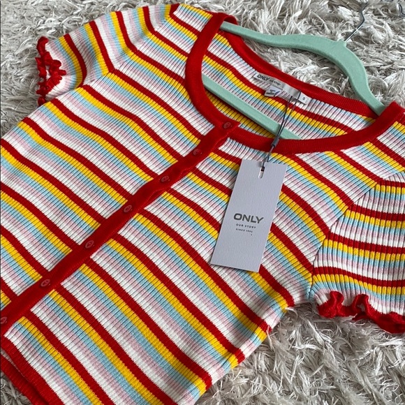 Only Rainbow button up T-shirt - 90’s vibes - Picture 3 of 5